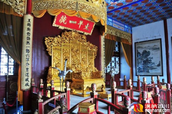 Throne_of_the_Heavenly_King.jpg